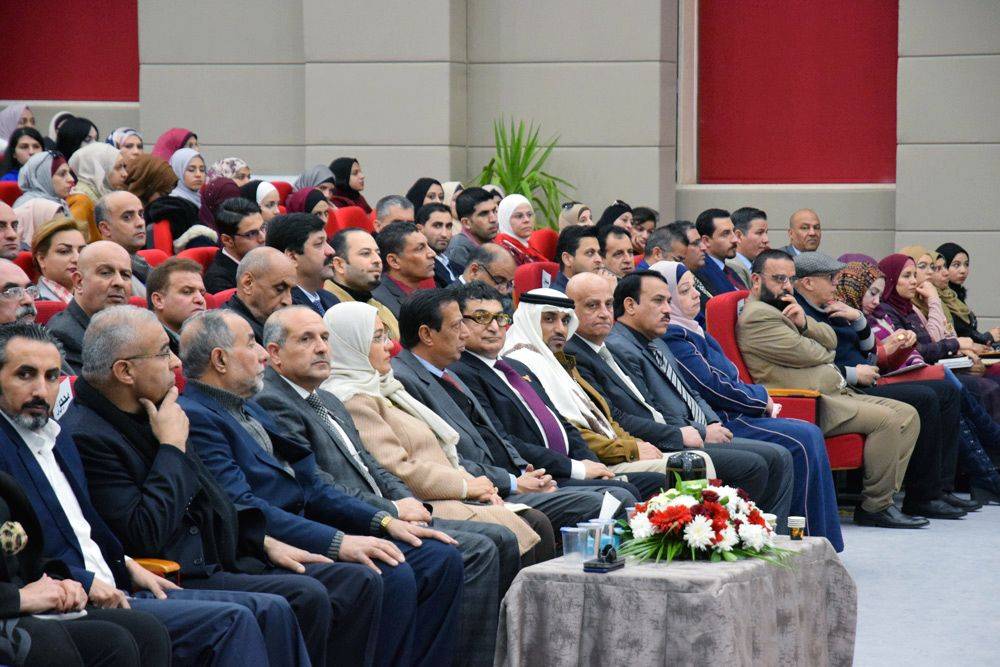 الشيخة جميلة القاسمي تتسلم شهادة الدكتوراه الفخرية من الجامعة الهاشمية 