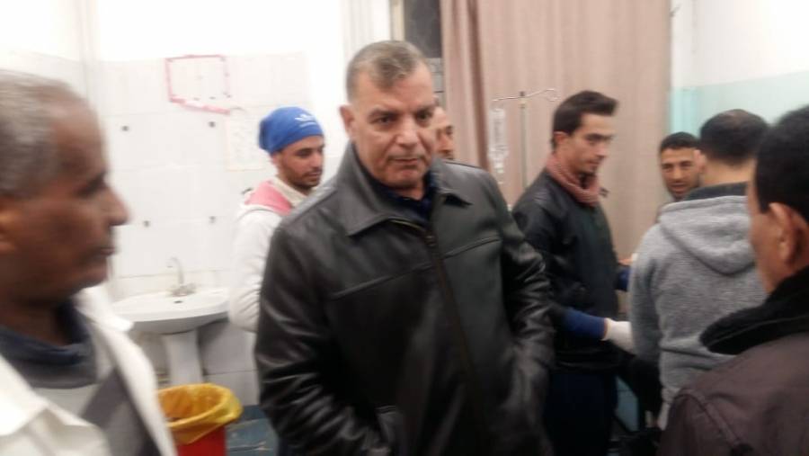 ضمن سلسلة جولاته الميدانية .. وزير الصحة يقوم بزيارة مفاجئة لمستشفى النديم الحكومي