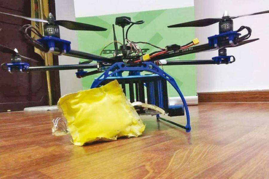 طلبة أكاديمية الأمير الحسين بن عبدالله الثاني للحماية المدنية ينفذون مشروع لإطفاء الحرائق بطائرات مسيرة