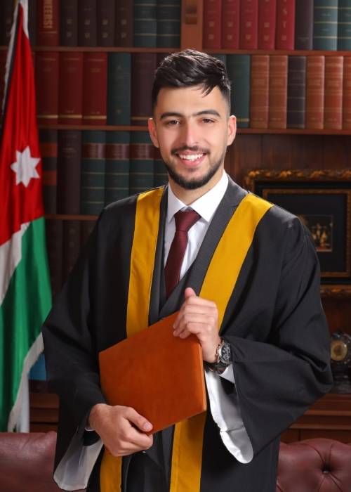 تهنئة للمهندس قصي عدنان الكسواني بمناسبة التخرج