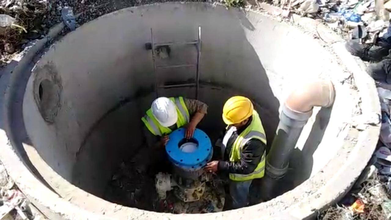 المياه : الانتهاء من اعمال اصلاح اعتداء خط ناقل الديسي  في القطرانة