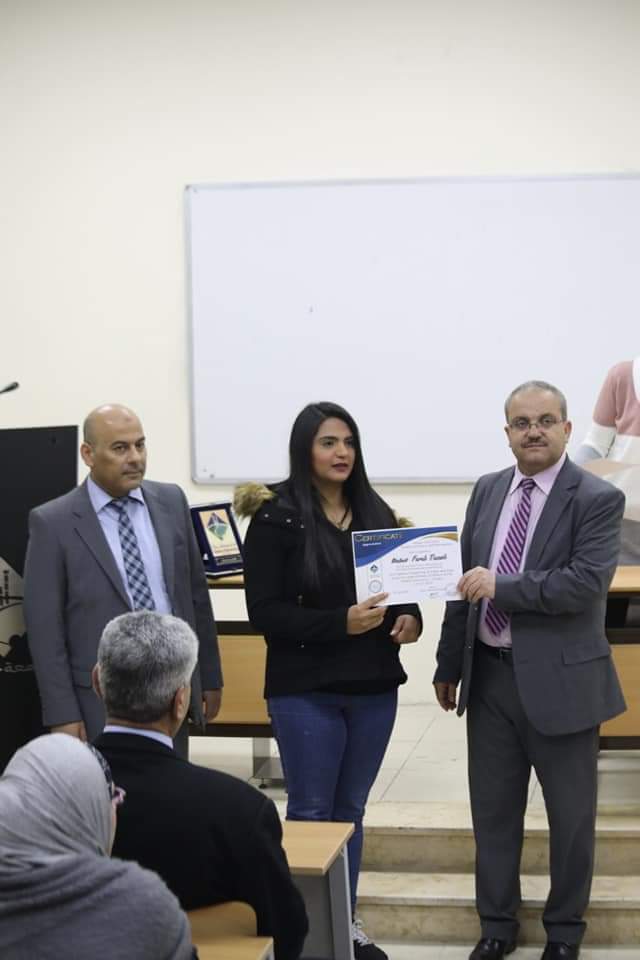 كلية العلوم وتكنولوجيا المعلومات بجامعة جدارا تكرم هيئتها التدريسية وأوائل الأقسام والطلبة المتميزين فيها