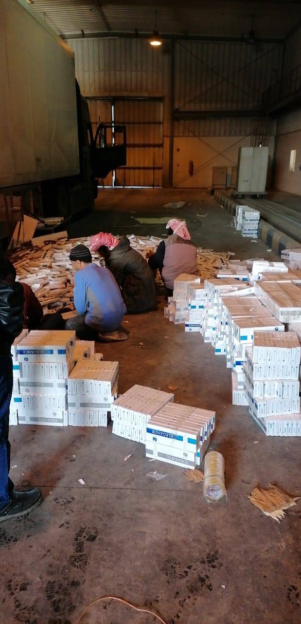 الجمارك تضبط 3930  كروز دخان مهرب في مركز جابر 