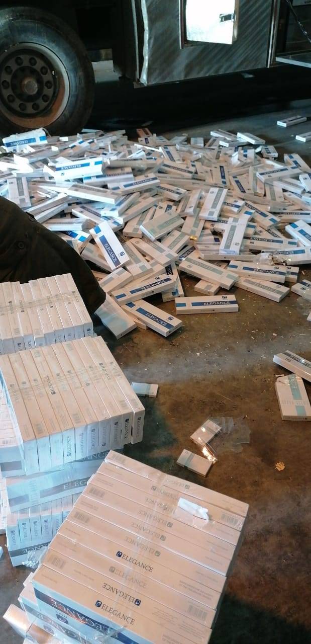 الجمارك تضبط 3930  كروز دخان مهرب في مركز جابر 