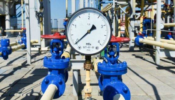 الكهرباء الوطنية تعلن بدء الضخ التجريبي للغاز الطبيعي المستورد من نوبل