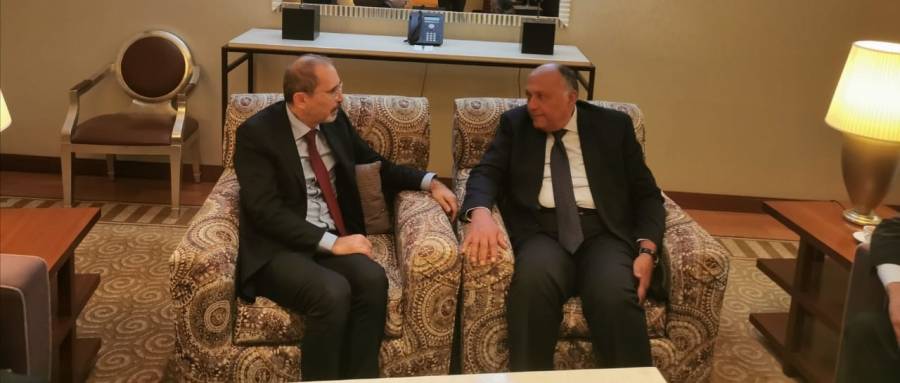 وزير الخارجية الصفدي يلتقي نظيره المصري على هامش مشاركتهما في الاجتماع الوزاري بالرياض