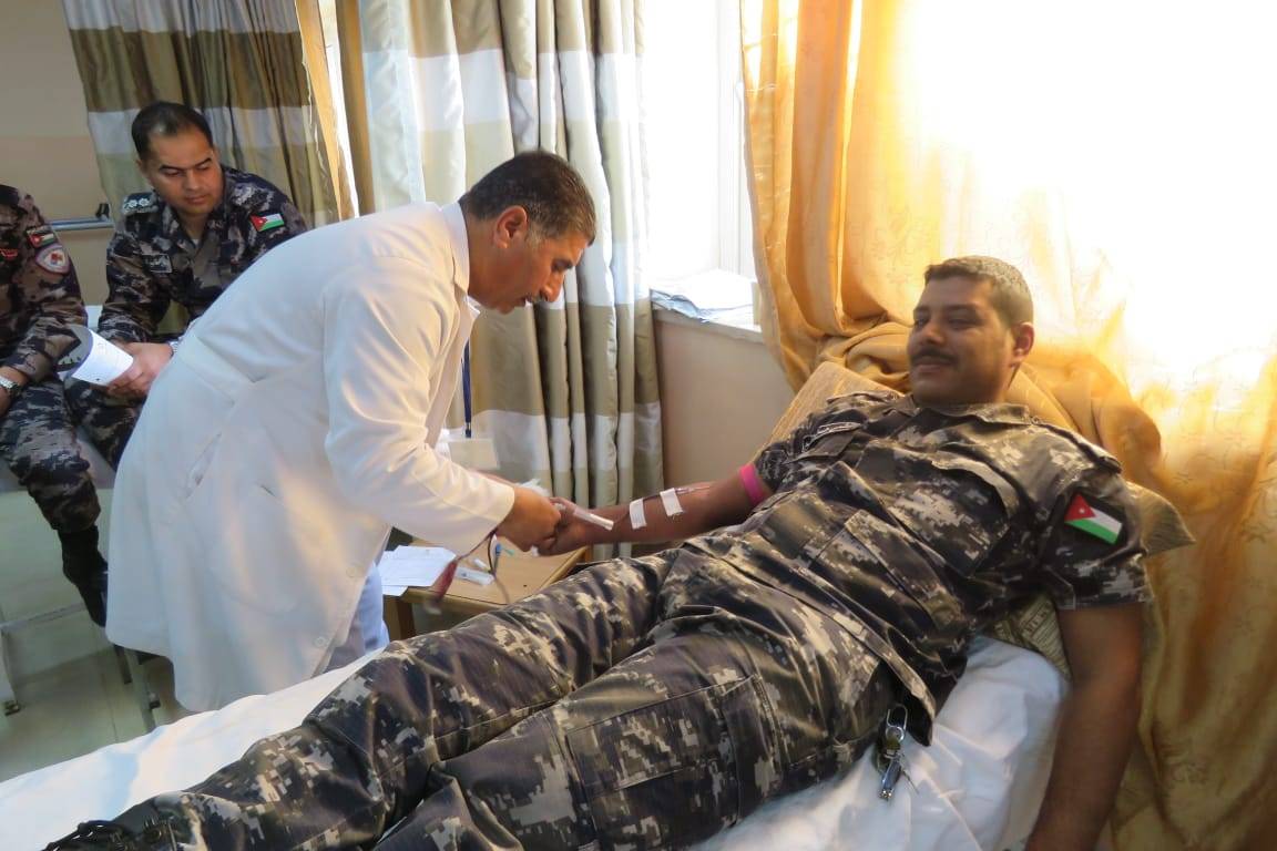 حملة للتبرع بالدم بتنظيم من مديرية دفاع مدني جرش