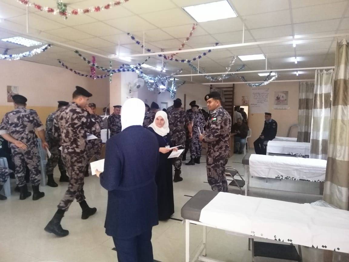 حملة للتبرع بالدم بتنظيم من مديرية دفاع مدني جرش