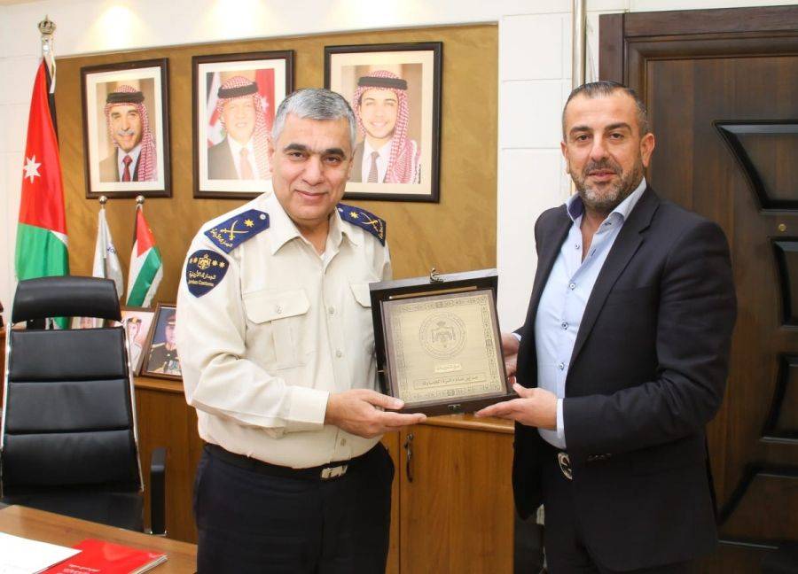 الجمارك تدرج شركة الرياض العالمية للتجارة إلى القائمة الذهبية