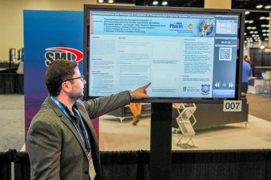 مشاركة الطالب   محمد موسى (دراسات عليا) المبتعث من جامعة عمان الأهلية في مؤتمر الرابطة الأمريكية للعلوم الصيدلانية