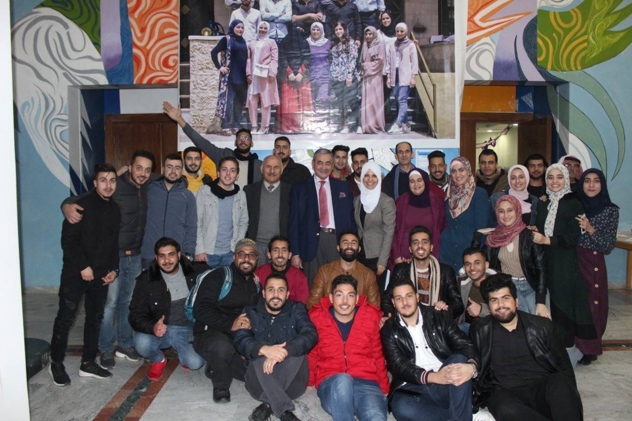 كلية التمریض بجامعة فیلادلفیا تعقد الملتقى الثاني لخریجیھا وندوة في علوم الاعصاب والصحة العقلیة