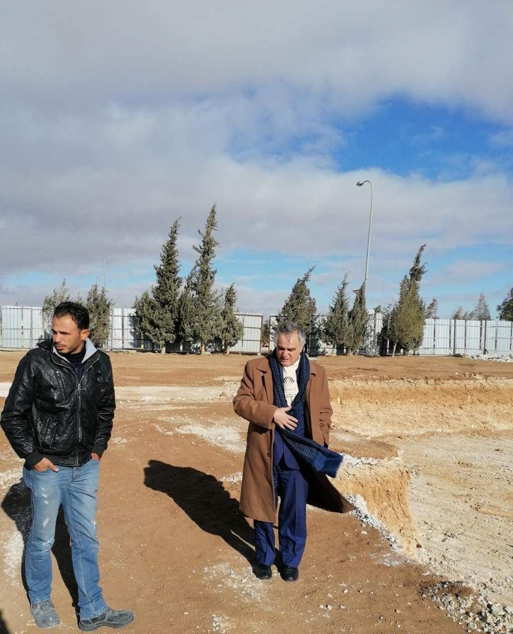 رئيس جامعة الحسين بن طلال أ.د نجيب ابو كركي يتفقد مشروع مبنى مركز بحوث وتطوير الطاقة المتجددة