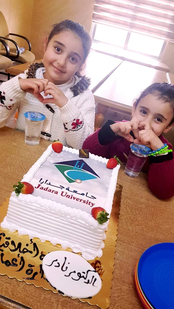 وفد من طلبة جدارا يزور مركز الوسطية للخدمات المجتمعية لرعاية الأيتام والأسر الفقيرة