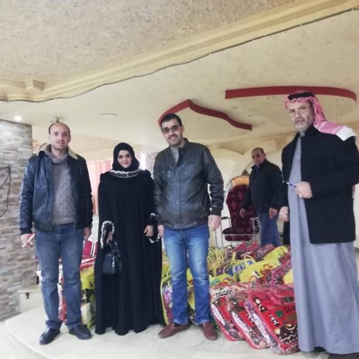 الهيئة الأردنية للإغاثة توزع خمسين إحرام على الأرامل والفقراء من اهالي مادبا