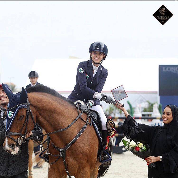 ليان المومني بالمركز الثاني وشقيقها محمد المومني بالمركز الرابع فئة الناشئين في بطولة ابو ظبي الدولية للفروسية