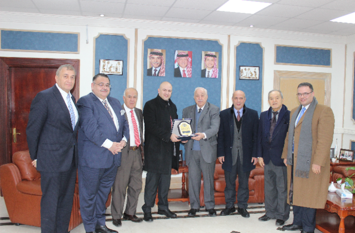 وزیر الاقتصاد الرقمي والریادة المھندس مثنى الغرایبة في رحاب جامعة فیلادلفیا