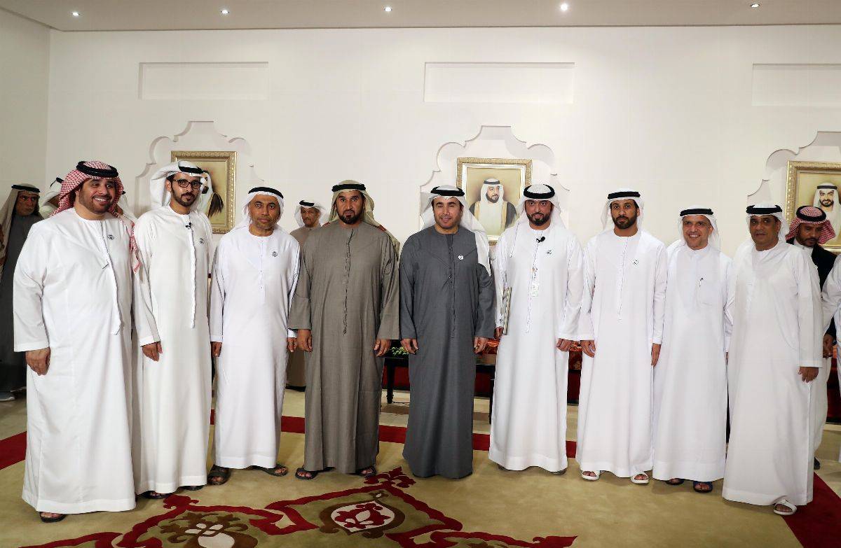 ندوة بمجلس محمد خلف بعنوان عرض المشاريع التطويرية المستقبلية والحالية للمرافق المجتمعية بجزيرة أبوظبي  