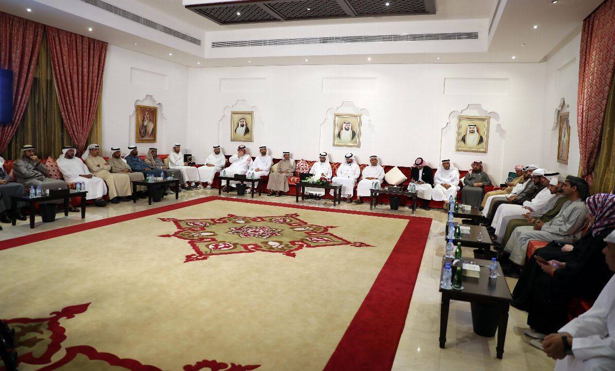 ندوة بمجلس محمد خلف بعنوان عرض المشاريع التطويرية المستقبلية والحالية للمرافق المجتمعية بجزيرة أبوظبي  