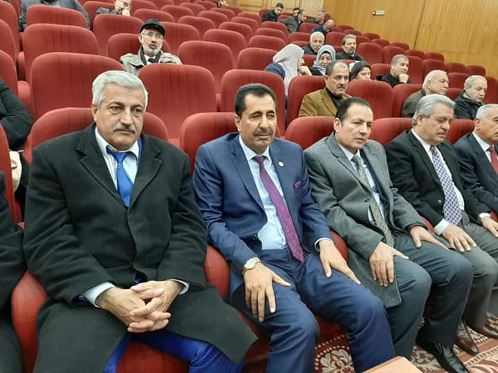 رئيس جامعة جدارا يحاضر حول الورقة النقاشية الرابعة لجلالة الملك في غرفة تجارة إربد 