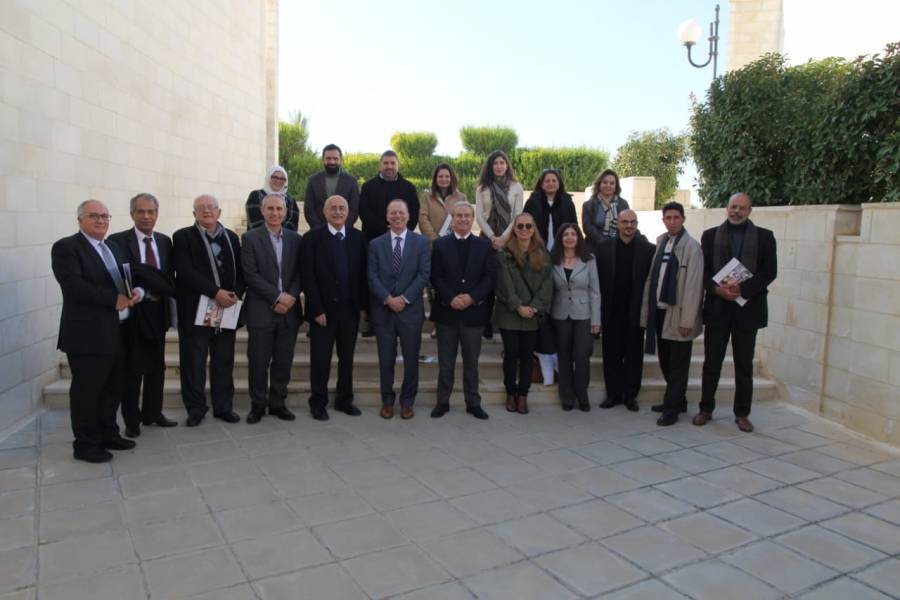 الجامعة الأمريكية في مأدبا تستضيف مدير الوكالة الأمريكية للتنمية الدولية جيم بارنهارت