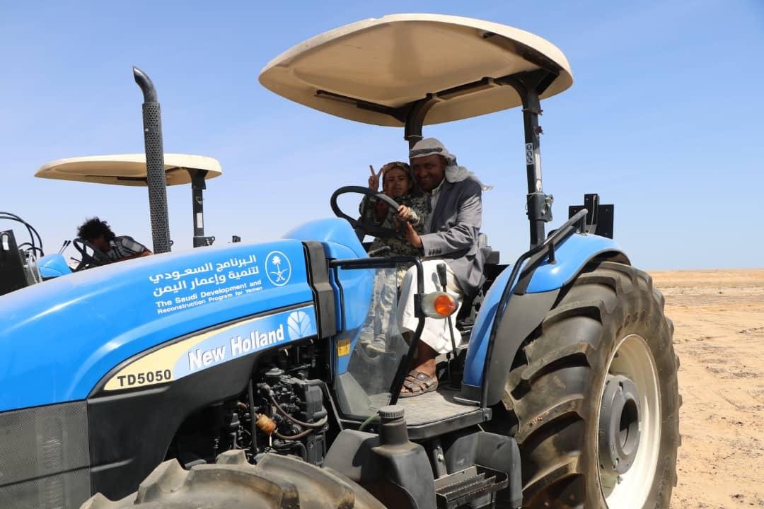 نهضة يمنية بمشاريع سعودية .. أمن واستقرار المهرة يساهم في إنجاح التنمية والإعمار