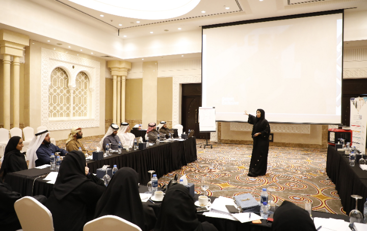 مؤسسة رُوّاد الشارقة تختتم ورشة حول فرص ریادة الأعمال في عصر الذكاء الاصطناعي والتحولات الرقمیة