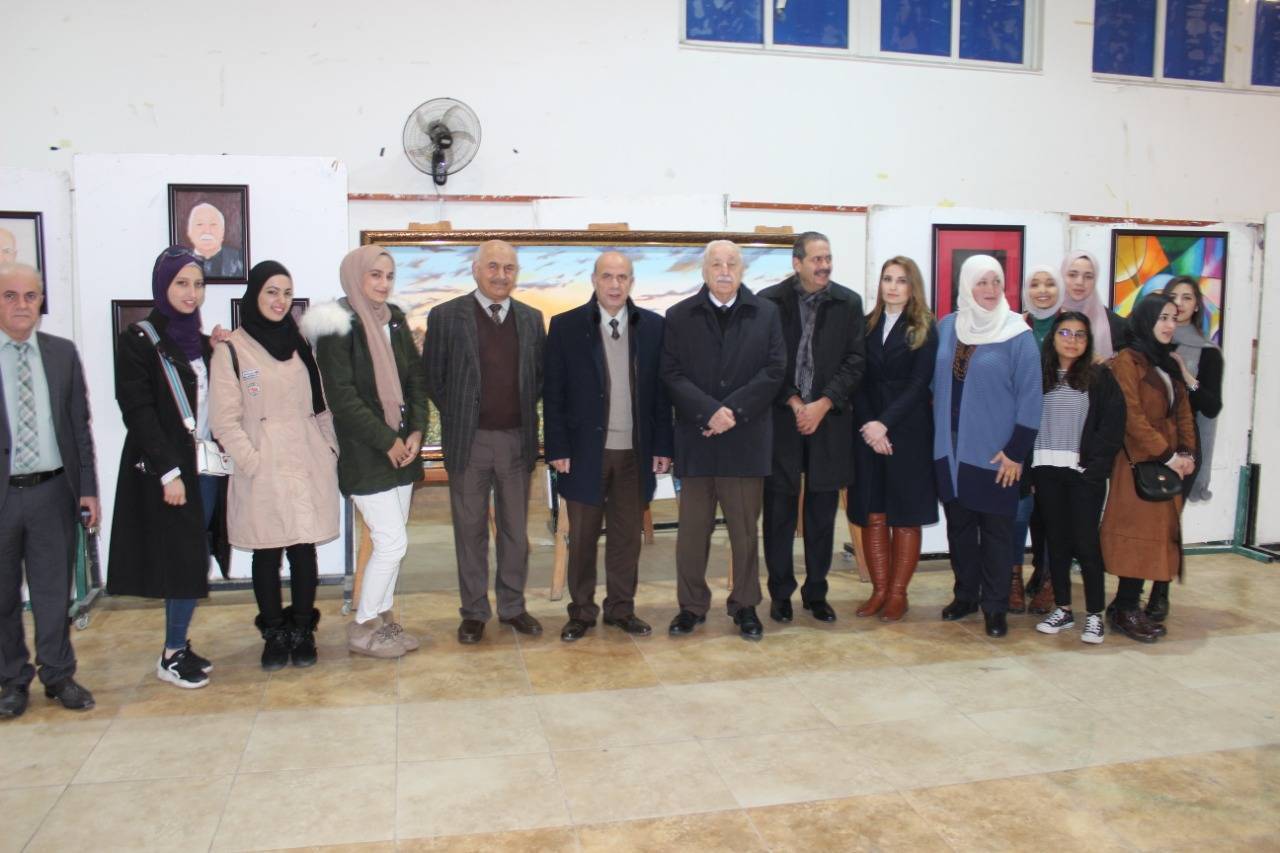 فیلادلفیا تفتتح المعرض الفن التشكیلي لطلبة قسمي التصمیم الداخلي والجرافیكي