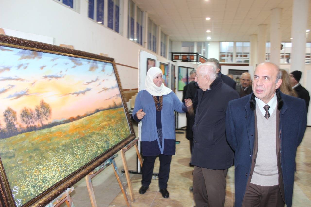 فیلادلفیا تفتتح المعرض الفن التشكیلي لطلبة قسمي التصمیم الداخلي والجرافیكي