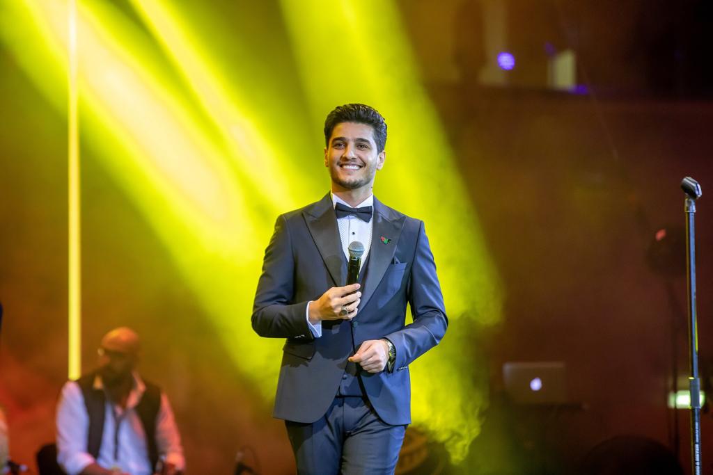 عمر العبداللات ومحمد عساف يطربان ليل الشارقة في أمسيات هلا بالمجاز