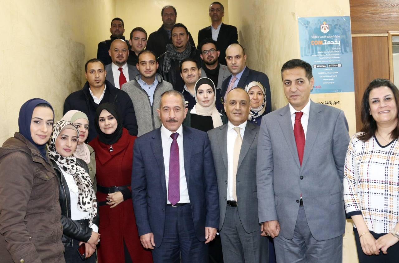 امين عام الداخلية يلتقي الموظفين المبتعثين لنيل الماجستير في الادارة والتنمية