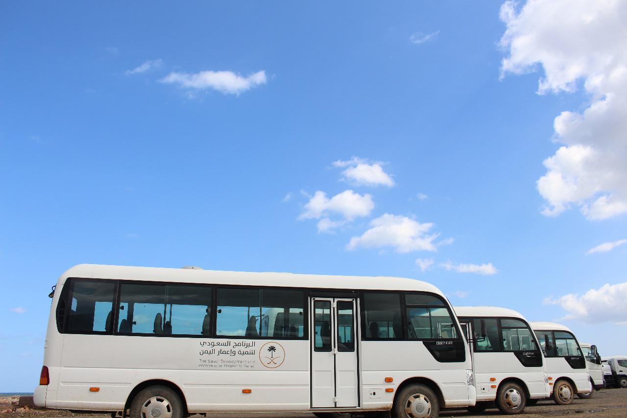 مدينة سقطرى تتنفس التنمية بمشاريع سعودية في قطاعات حيوية 