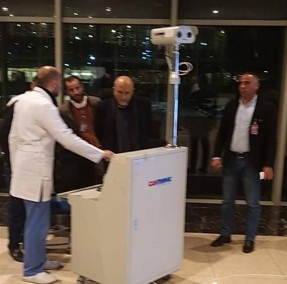 امين عام وزارة الصحة يقوم بزيارة ميدانية للاطلاع على جاهزية الكوادر الصحية بمطار الملكة علياء 