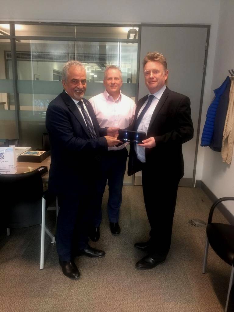 جامعة عمان الاهلية توقع اتفاقية تعاون مع جامعة الستر البريطانية  