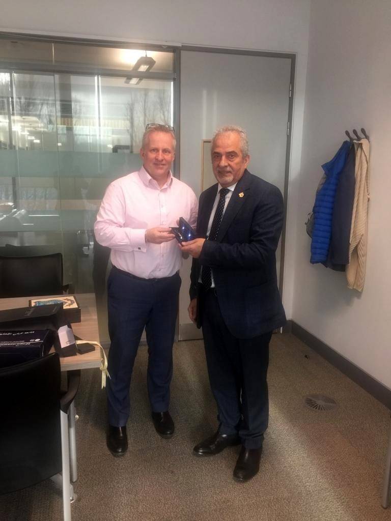 جامعة عمان الاهلية توقع اتفاقية تعاون مع جامعة الستر البريطانية  