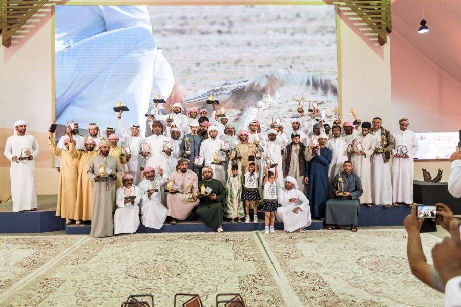 الظفرة يحصد رباعية التفوق في ختام الشيوخ