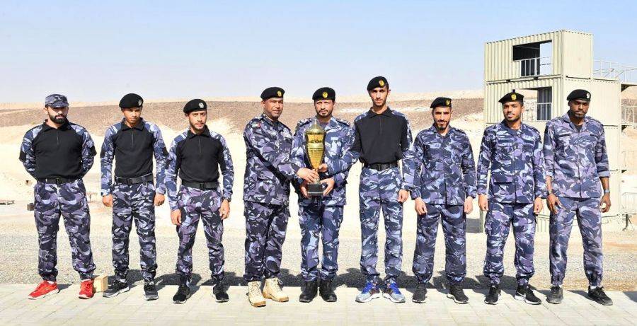 اللواء الشامسي یشھد ختام النسخة الأولى لبطولة القائد العام للرمایة  والفرق التخصصیة بشرطة الشارقة