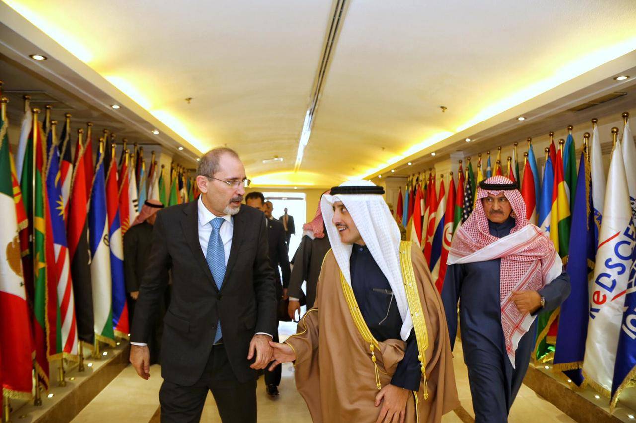 وزير الخارجية الأردني ونظيره الكويتي يشددان على تاريخية العلاقات الأخوية بين البلدين 