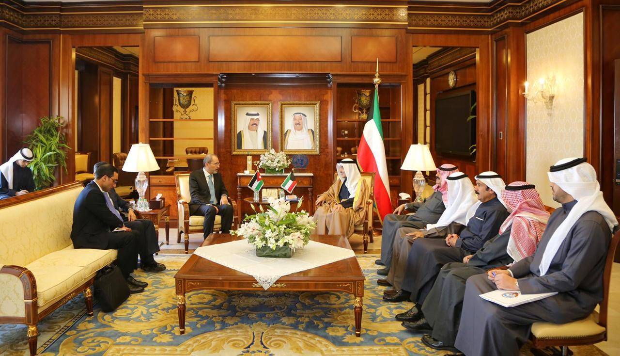 وزير الخارجية الأردني ونظيره الكويتي يشددان على تاريخية العلاقات الأخوية بين البلدين 