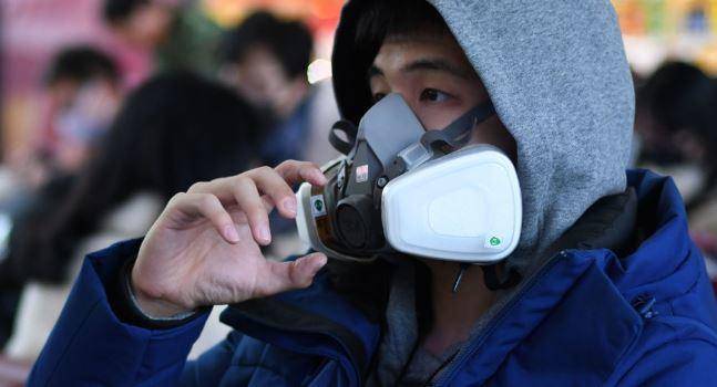 وفيات كورونا تقترب من حاجز 1000 وفاة .. والاصابات تتجاوز 40 الف