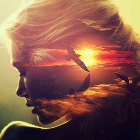 كوني شمساً.......ولا تكوني شمعةً تحترق .. بقلم الدكتورة مجد خليل القبالين