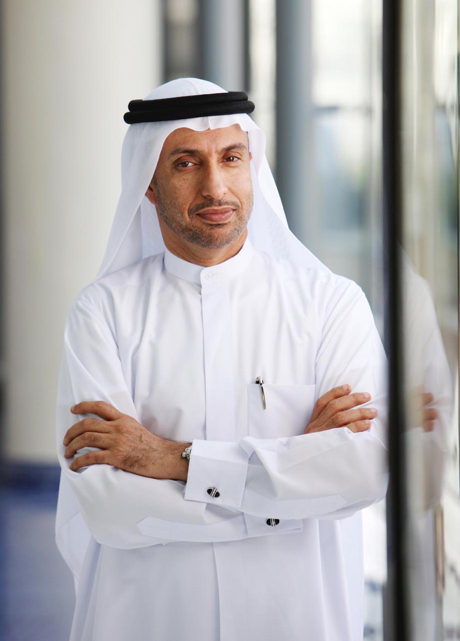 طرق دبي تدشن التشغيل التجريبي لشحن المركبات والحافلات في دبي للسيليكون