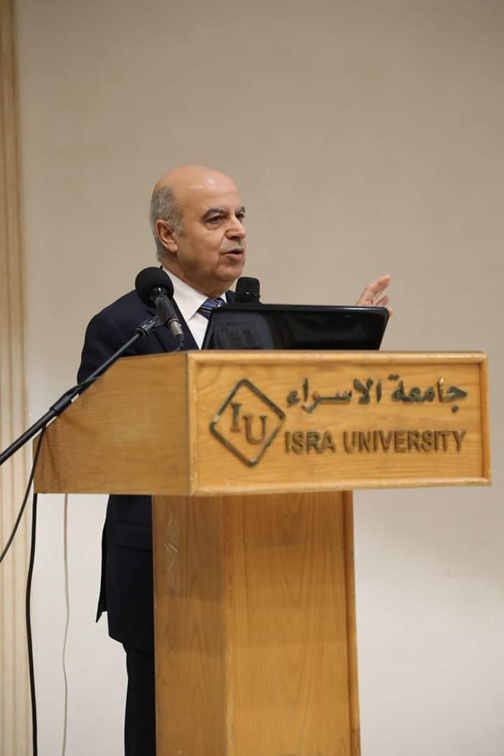 رئيس  جامعة الإسراء يفتتح الورشات التدريبية لأعضاء الهيئة التدريسية