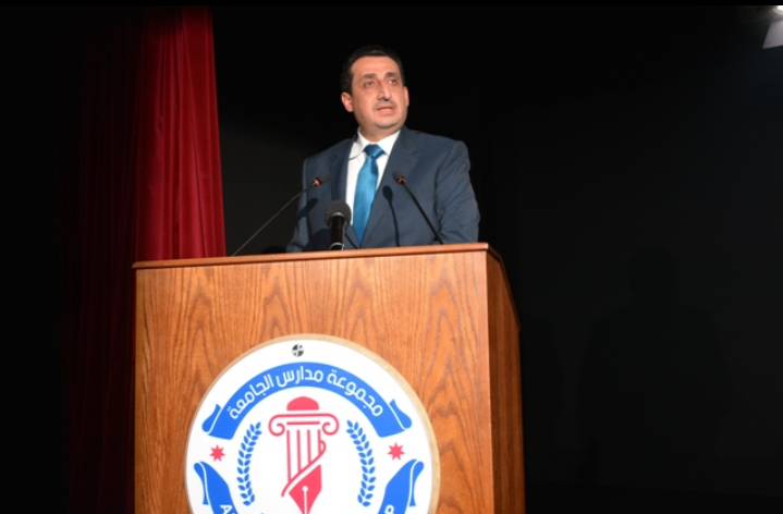 افتتاح مسرح المؤسس المرحوم د. احمد الحوراني في مدارس الجامعة وسط حفل تكريمي بهيج