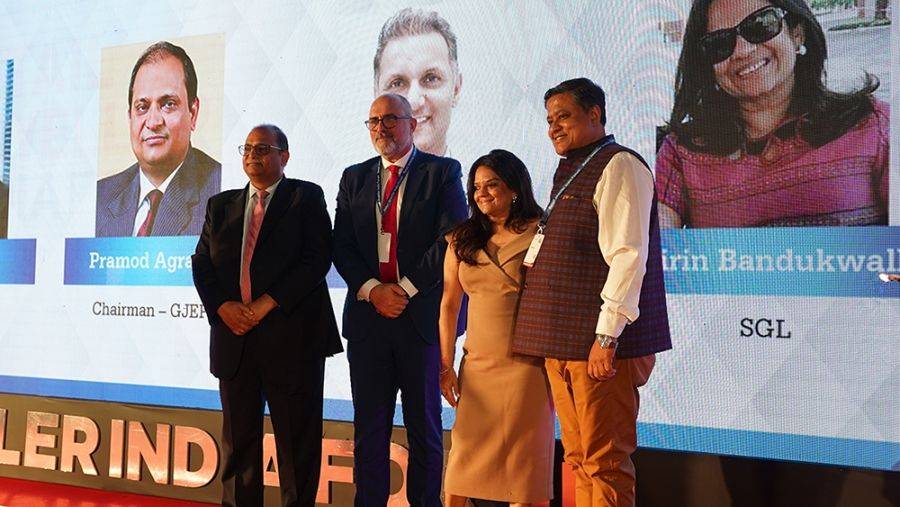 إثراء دبي ترعى رسمیاً منتدى تجّار التجزئة للمجوھرات في الھند 2020