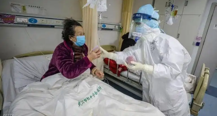 ضحايا كورونا تتخطى حاجز 2000 وفاة و 74 ألف إصابة على الأقل