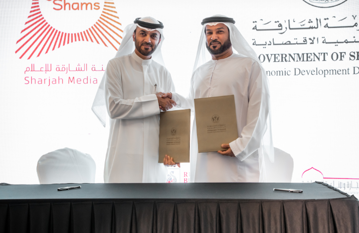 مدینة الشارقة للإعلام (شمس) تسھل استخراج الرخص للمنشآت  بالتعاون مع اقتصادیة الشارقة