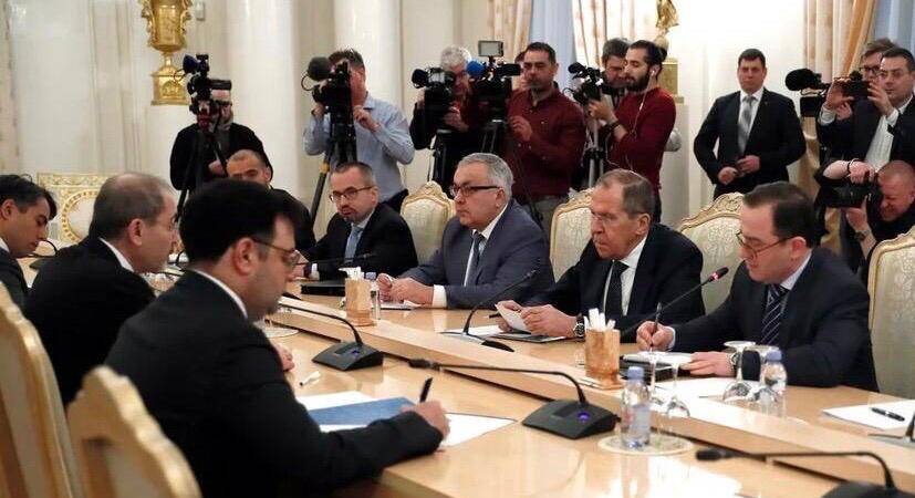 الصفدي يعقد مع وزير الخارجية الروسي جولة مشاورات سياسية 