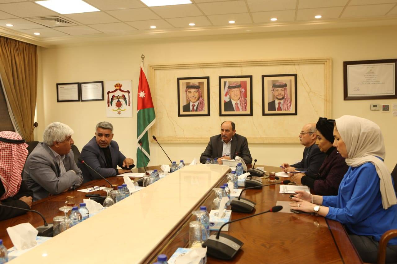 وزير الأشغال العامة والإسكان يستقبل رئيس مجلس محافظة معان 