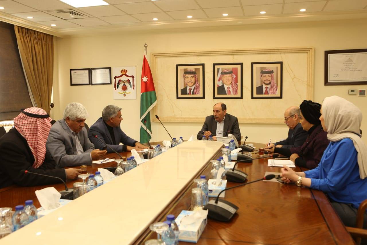 وزير الأشغال العامة والإسكان يستقبل رئيس مجلس محافظة معان 