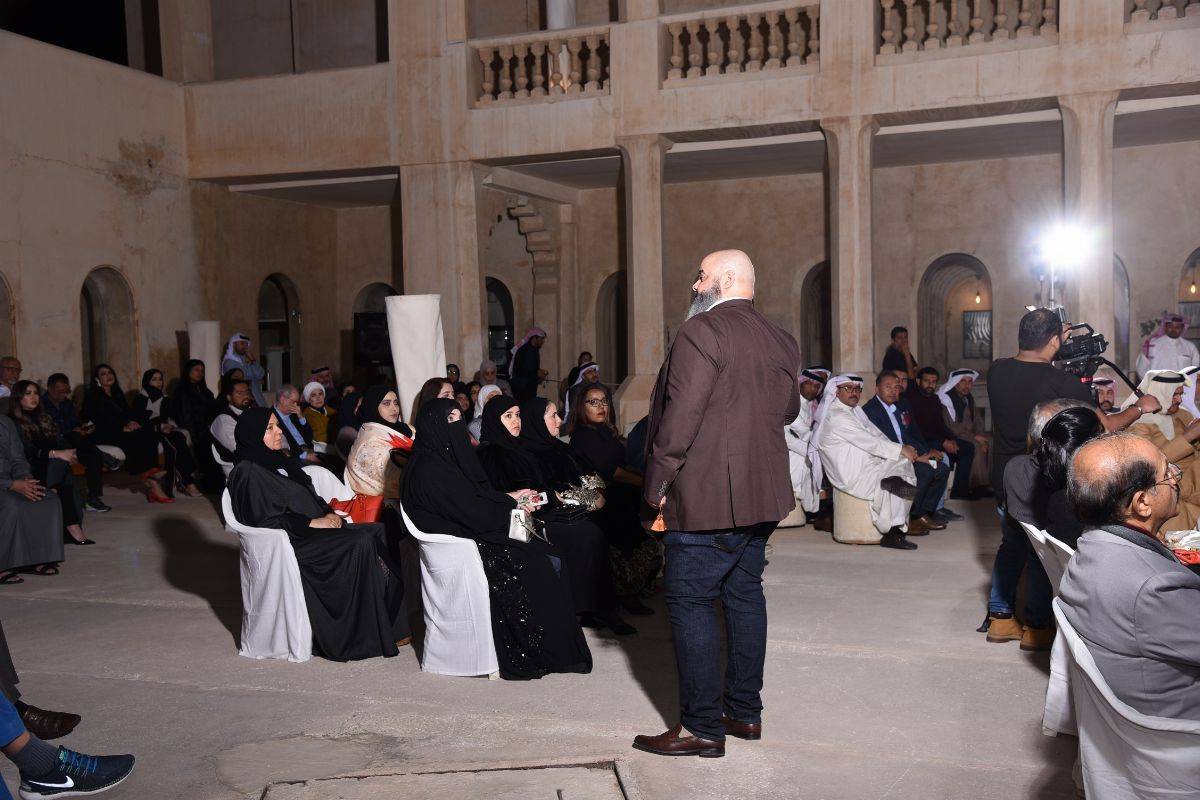 الدكتور فهد الشهابي يستعرض أغرب ما شاهد في جولاته حول العالم